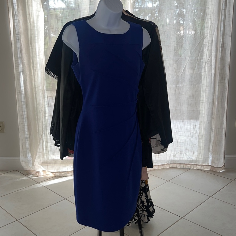 Sleeveless dress